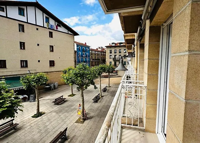 Apartamento En Pleno Centro Con Parking Incluido Atuaire Zarautz