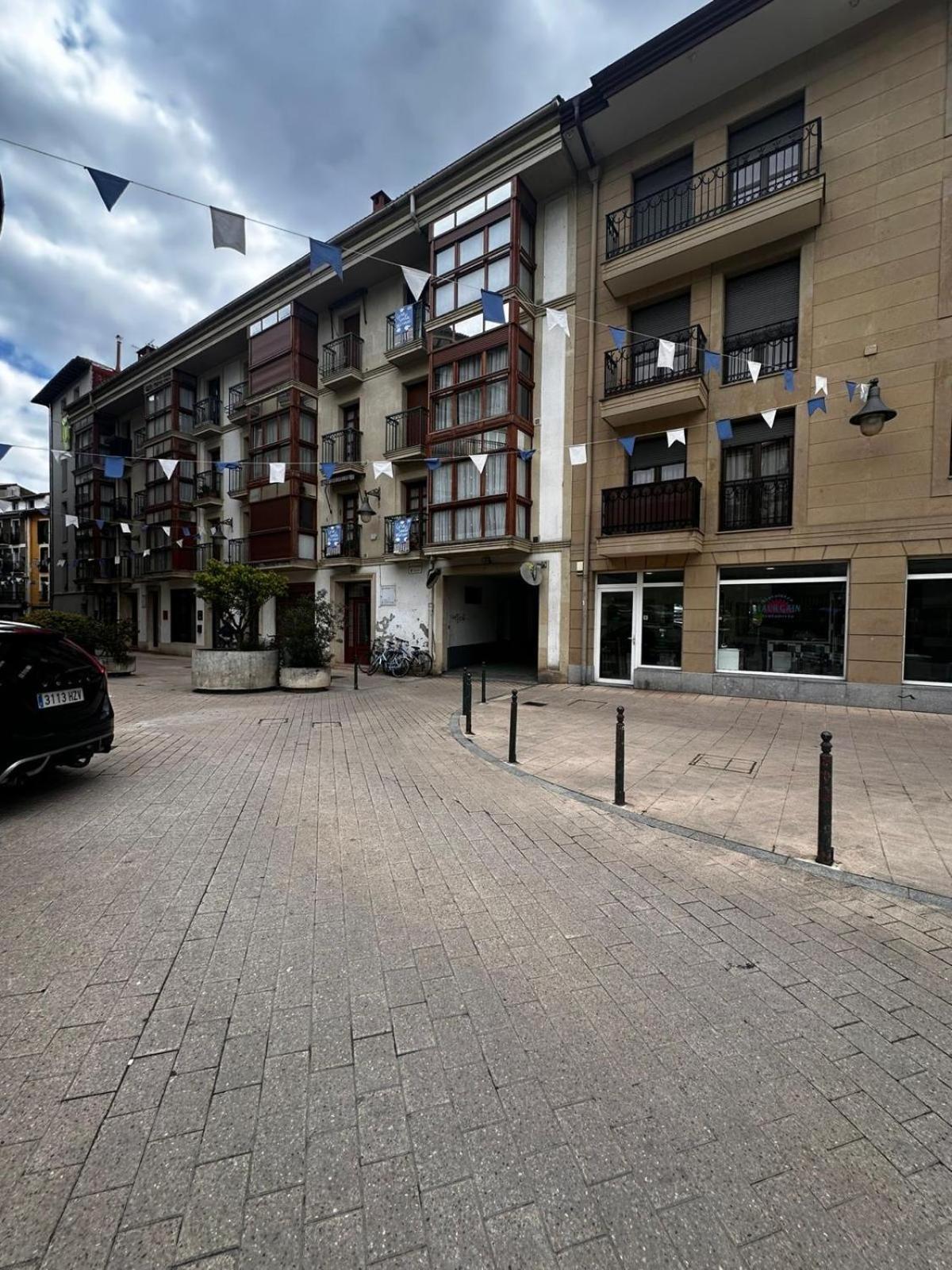 Apartment En Pleno Centro Con Parking Incluido Atuaire