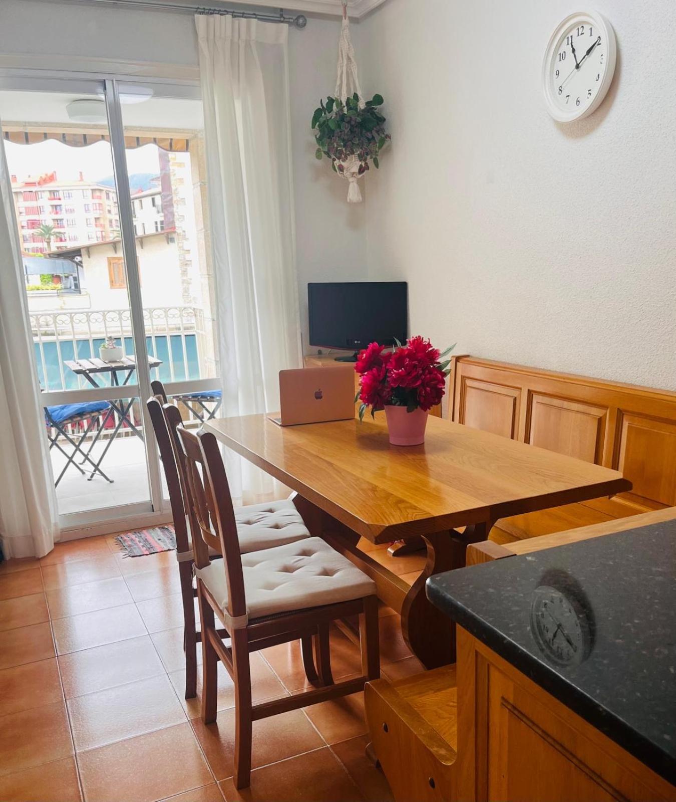 Apartment En Pleno Centro Con Parking Incluido Atuaire Zarautz