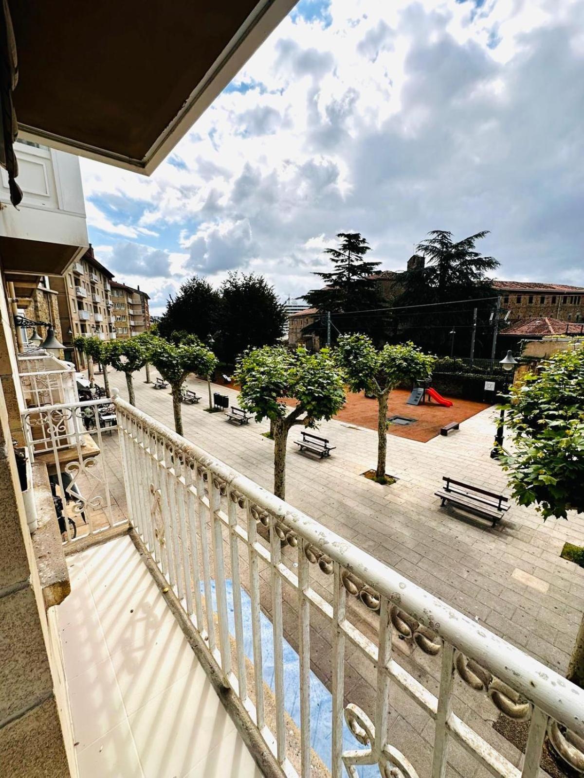 En Pleno Centro Con Parking Incluido Atuaire * Zarautz